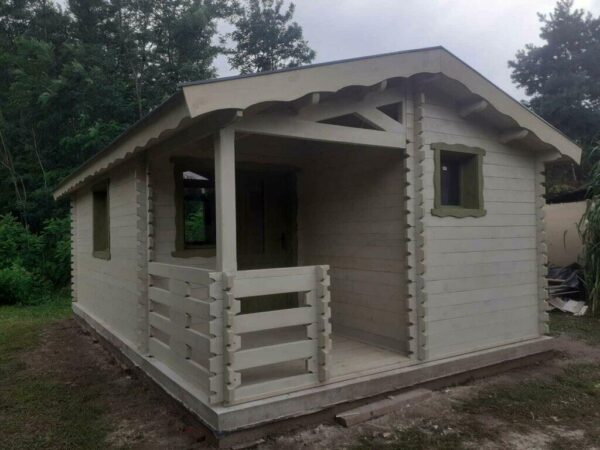 Mod. 4 Nemesi casetta 4x4m + bagno 2x2m + terrazza 2x2m