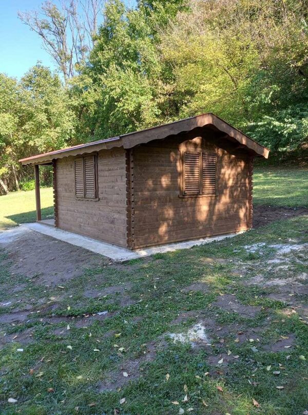 Mod. 4 Nemesi casetta 4x4m + bagno 2x2m + terrazza 2x2m